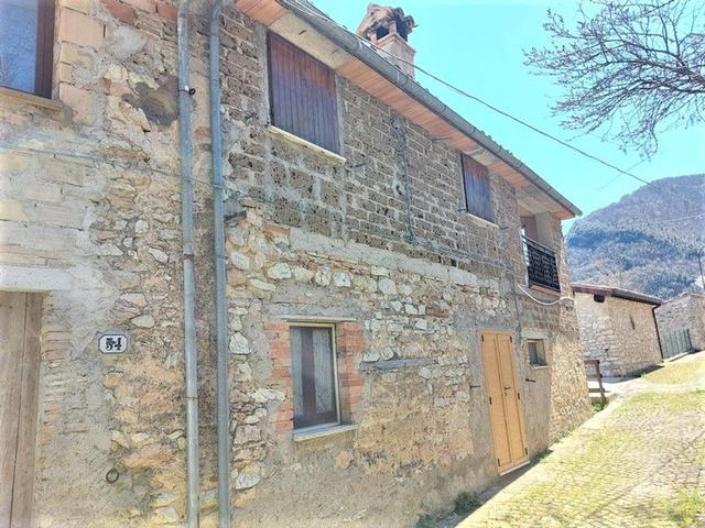 Rustici e casali in vendita