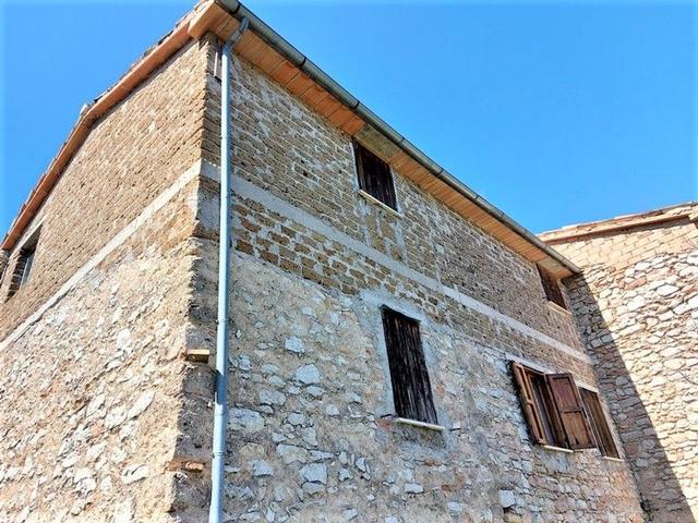 Rustici e casali in vendita