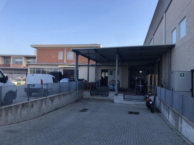 Stabilimenti produttivi in vendita