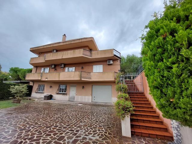 Alberghi in vendita