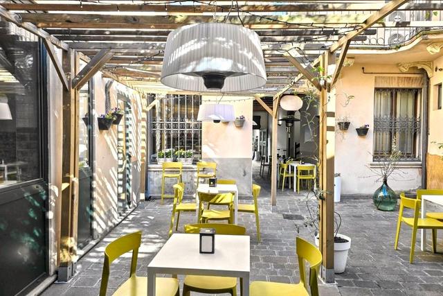 #25832 Negozio con cortile privato in centro storico in vendita - foto 3