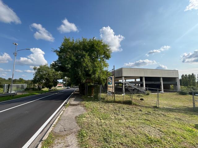 #2537243 Immobile commerciale di grande visibilità sulla SP35 – Media Struttura di Vendita in vendita - foto 2