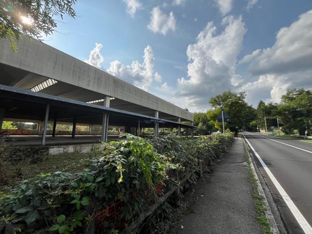 Complessi commerciali in vendita