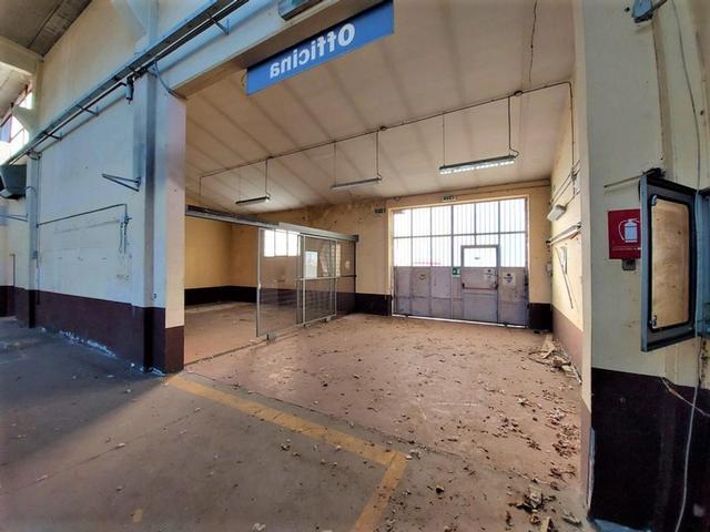 #14716 Porzione di capannone adibito ad autosalone ed officina in vendita - foto 7