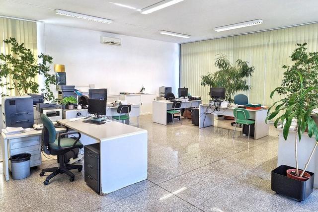 #2536058 Complesso artigianale con cortile e pertinenze in vendita - foto 6
