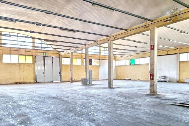 #2536058 Complesso artigianale con cortile e pertinenze in vendita - foto 21