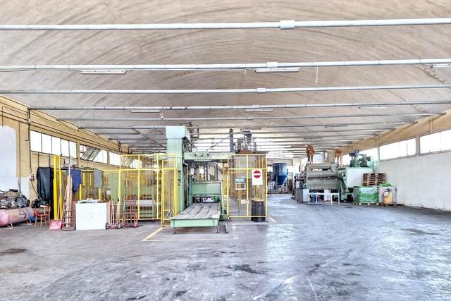 #2536058 Complesso artigianale con cortile e pertinenze in vendita - foto 23