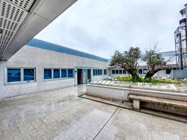 #2521003 Immobile al grezzo in complesso direzionale/commerciale in vendita - foto 10