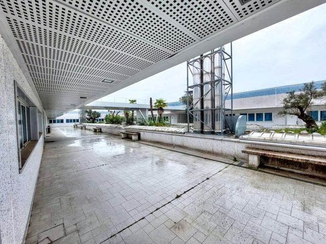 #2521003 Immobile al grezzo in complesso direzionale/commerciale in vendita - foto 14