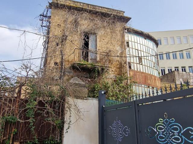 Palazzi in vendita