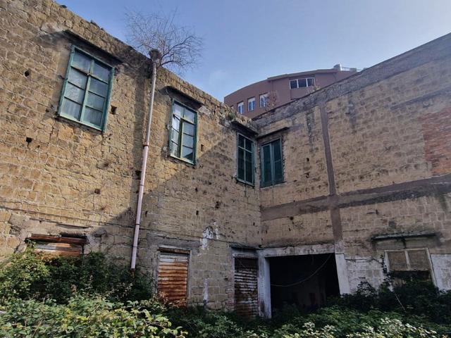 Palazzi in vendita