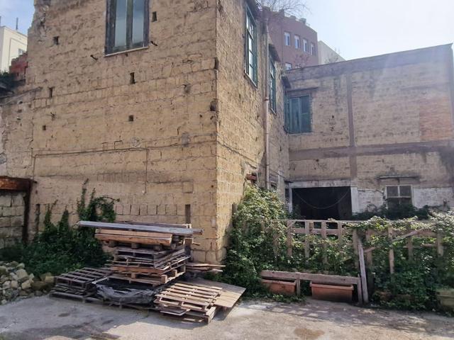 Palazzi in vendita