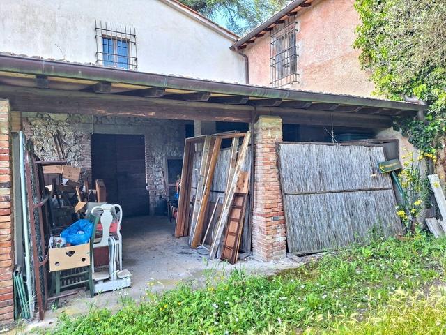Rustici e casali in vendita