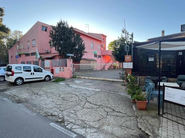 Negozi in vendita