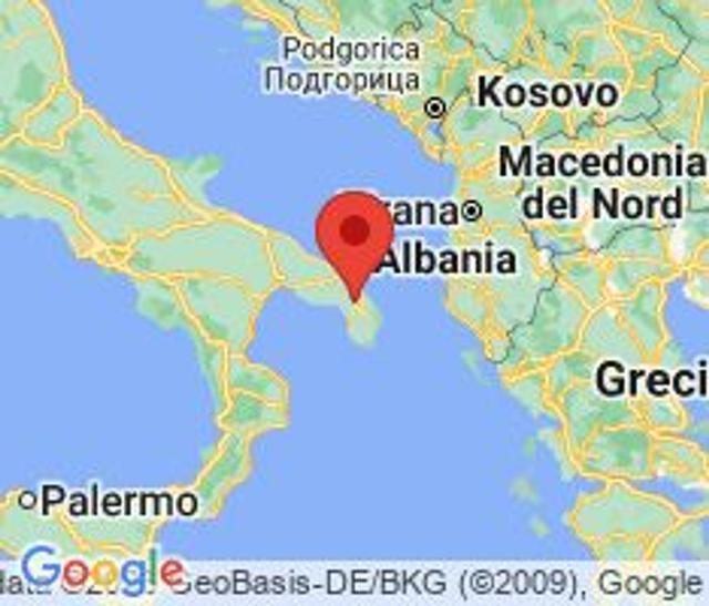 #22090 Negozio con corte pertinenziale in vendita - foto 11