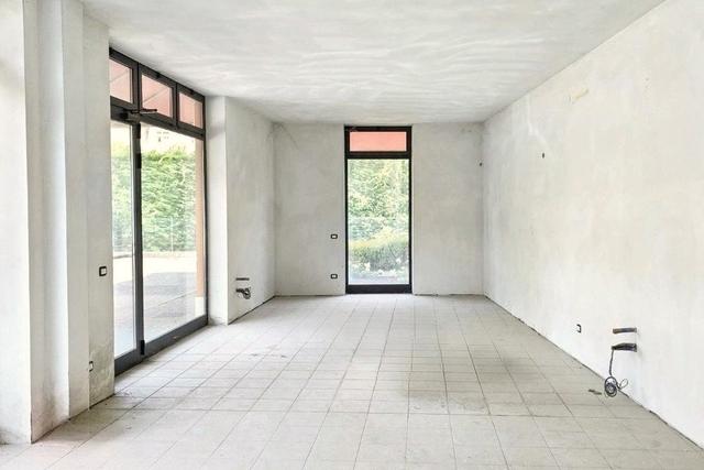 #2536114 Negozio (sub 205) in edificio polifunzionale in vendita - foto 6