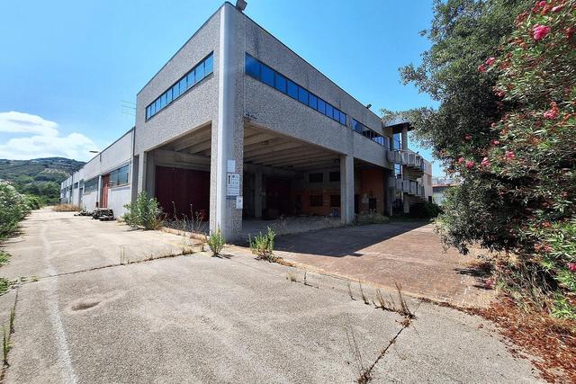 #24212 Due opifici industriali con impianto fotovoltaico in vendita - foto 1