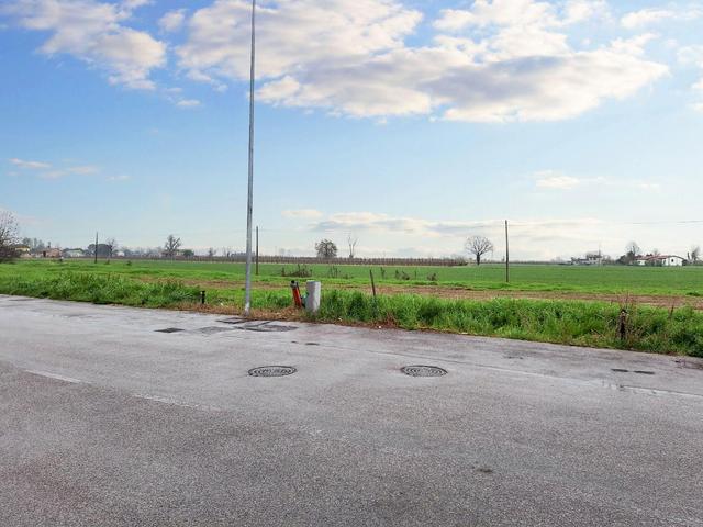 #23725 Terreno edificabile a destinazione artigianale/industriale in vendita - foto 1