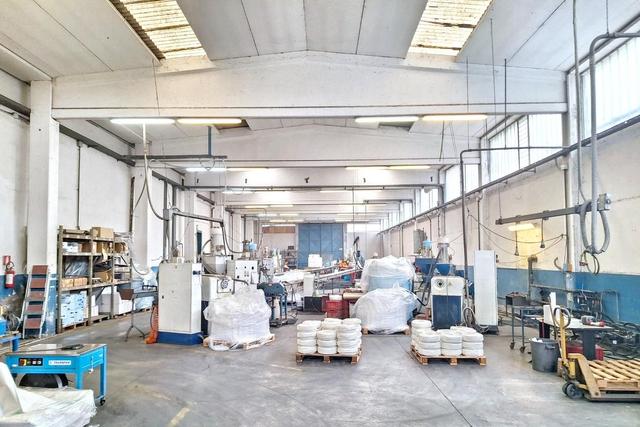 #2537584 Edificio artigianale con uffici e pertinenze in vendita - foto 2