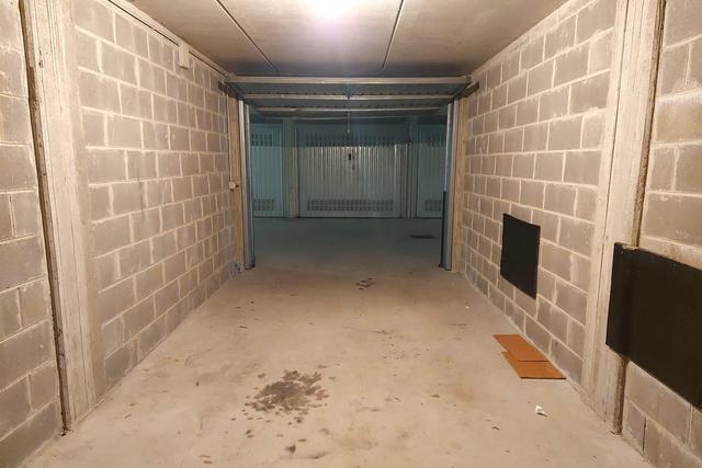 Garage in vendita