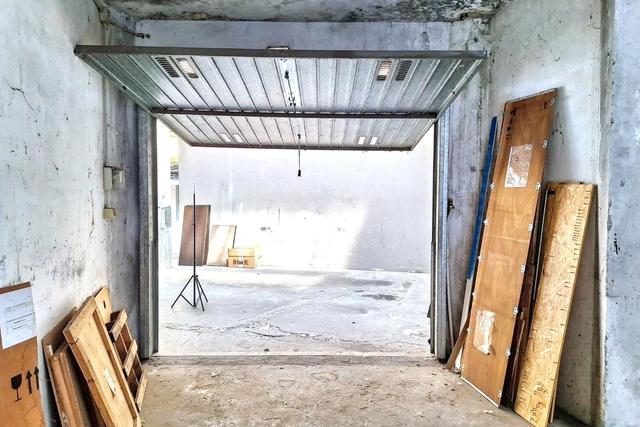 Garage in vendita