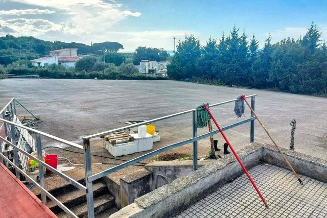 Negozi in vendita