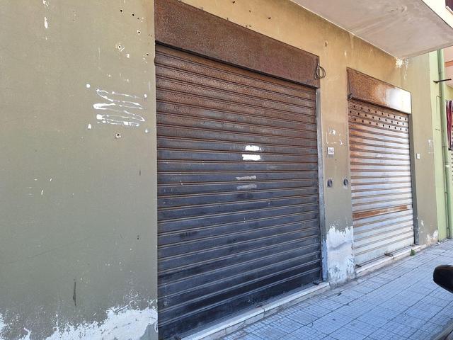 Negozi in vendita