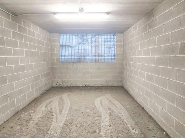 Garage in vendita