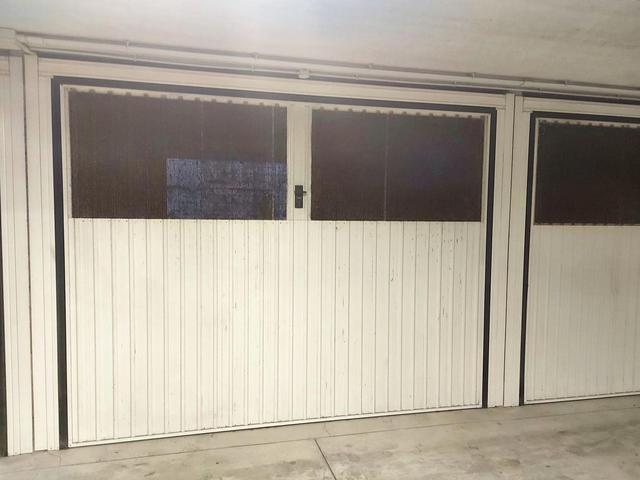 Garage in vendita