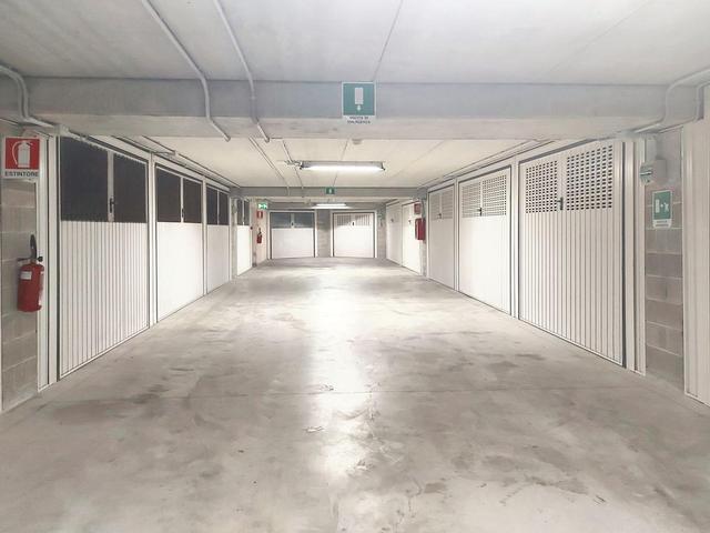Garage in vendita
