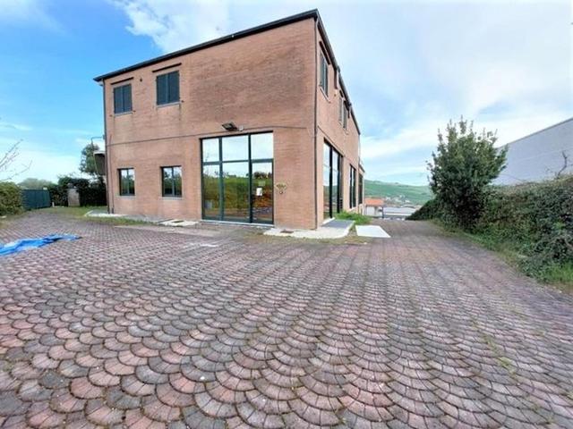 #14719 Porzione di fabbricato ad uso artigianale con area di pertinenza in vendita - foto 12