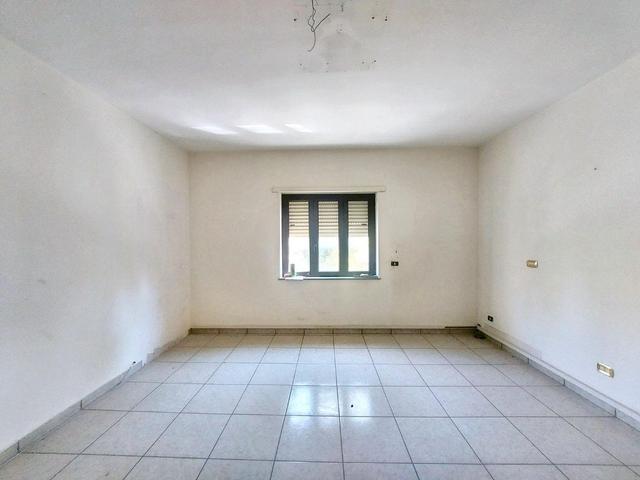 #2536140 Ufficio con garage in vendita - foto 3