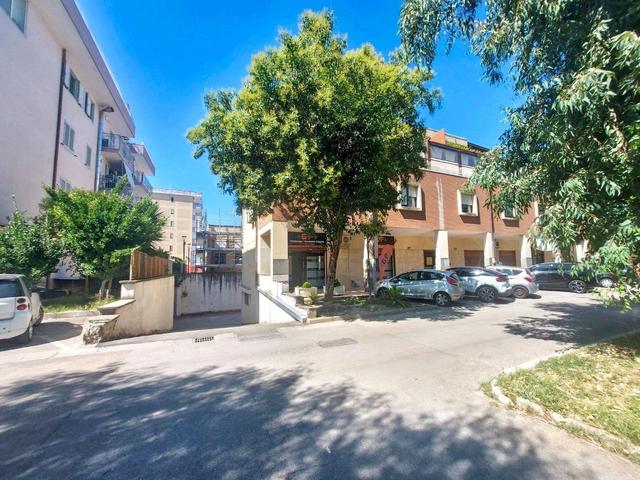 #2536140 Ufficio con garage in vendita - foto 24