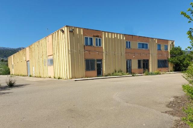 #14752 Capannone artigianale con sala espositiva in vendita - foto 1