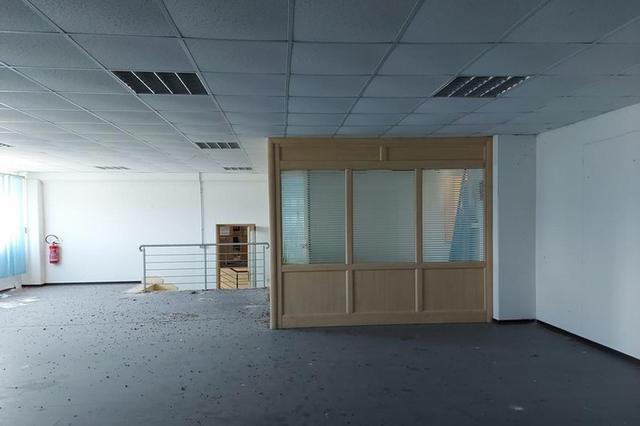 #14752 Capannone artigianale con sala espositiva in vendita - foto 2