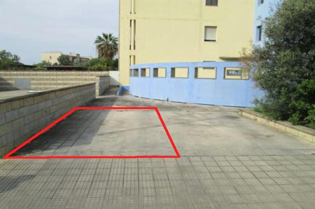 Posti auto in vendita