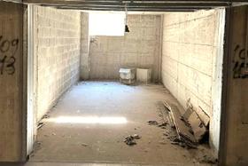 Garage in vendita