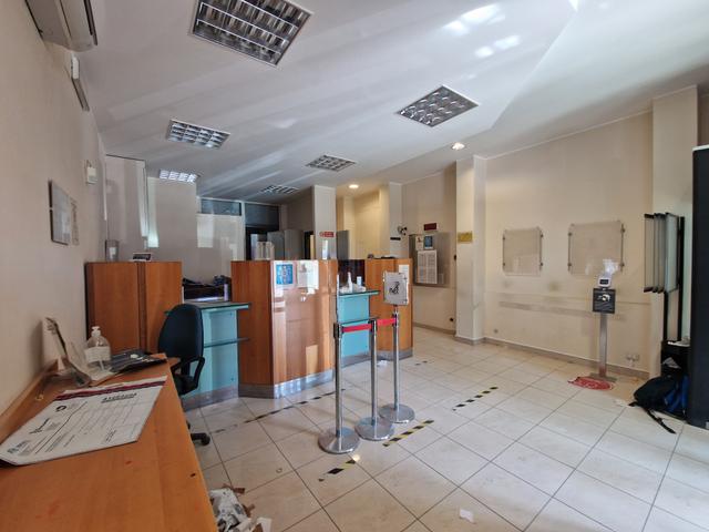 #2519012 Locale uffici disposto su due piani in vendita - foto 2