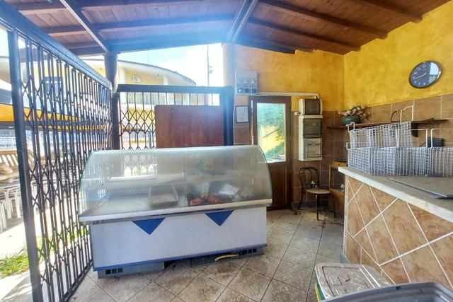 #2536807 Locali uso bar e piscina in residence in vendita - foto 11