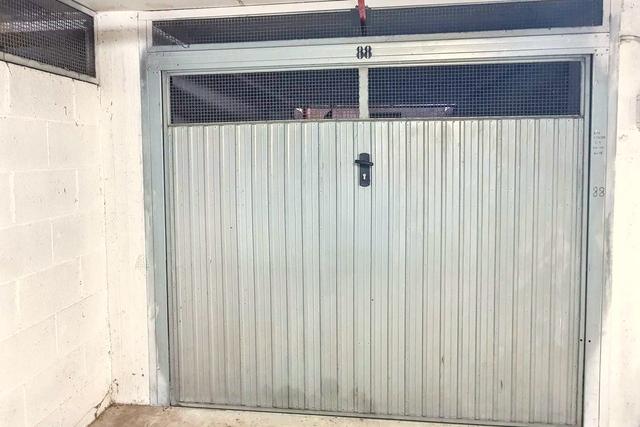 Garage in vendita
