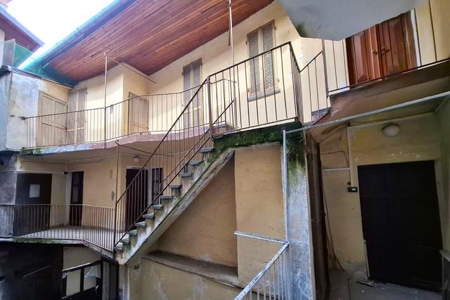 Palazzi in vendita