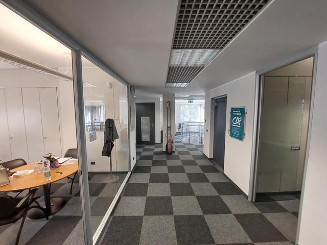 #25898 Ufficio in zona semicentrale con box auto e cantina in vendita - foto 4