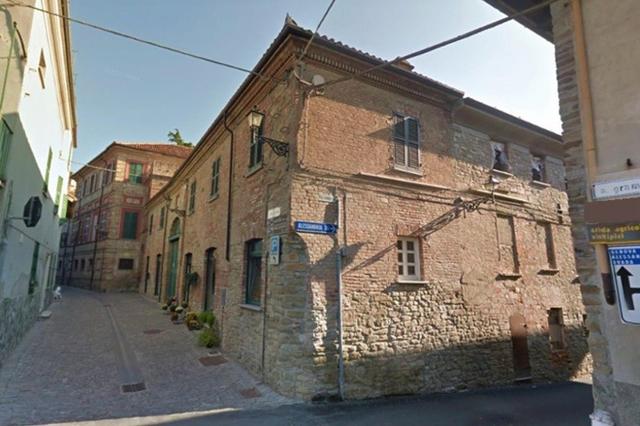 Negozi in vendita