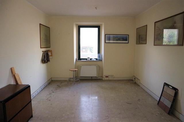 #14857 Edificio terziario con tettoie e corte privata in vendita - foto 18