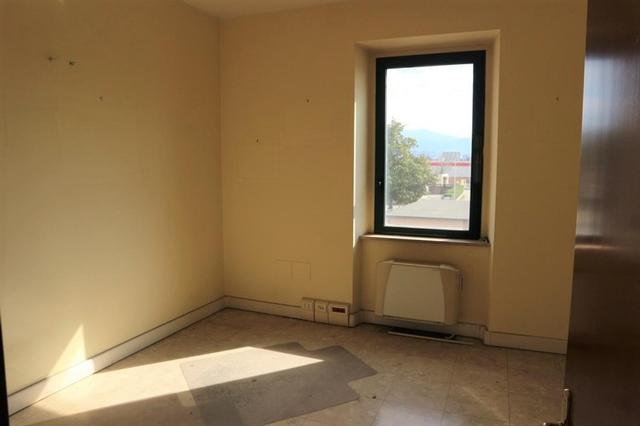 #14857 Edificio terziario con tettoie e corte privata in vendita - foto 17