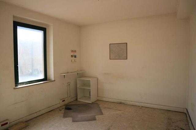 #14857 Edificio terziario con tettoie e corte privata in vendita - foto 16