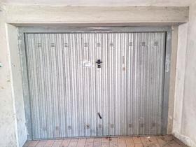 Garage in vendita