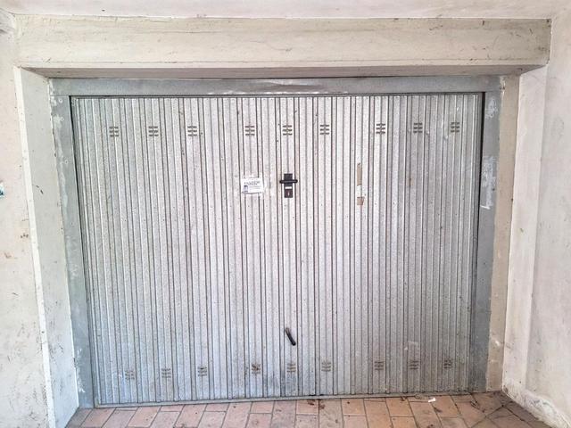Garage in vendita