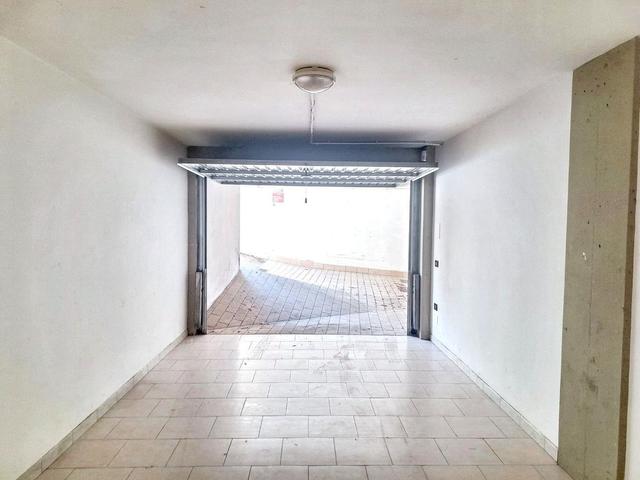Garage in vendita