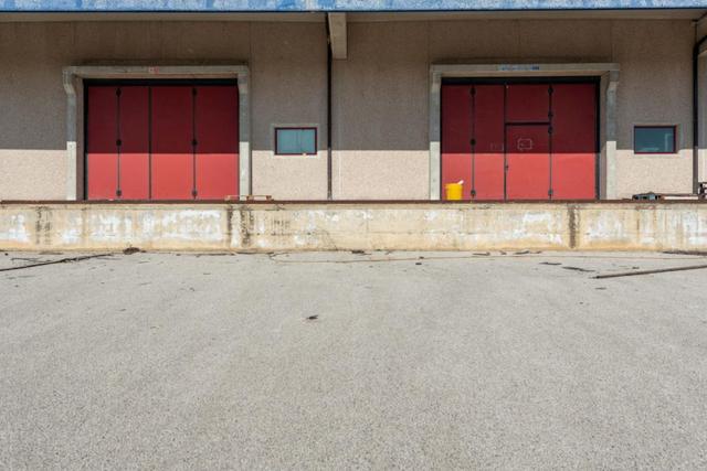 #25733 Complesso commerciale con parcheggi in vendita - foto 14